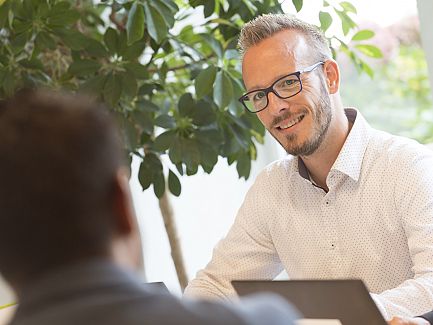 Sales consultant